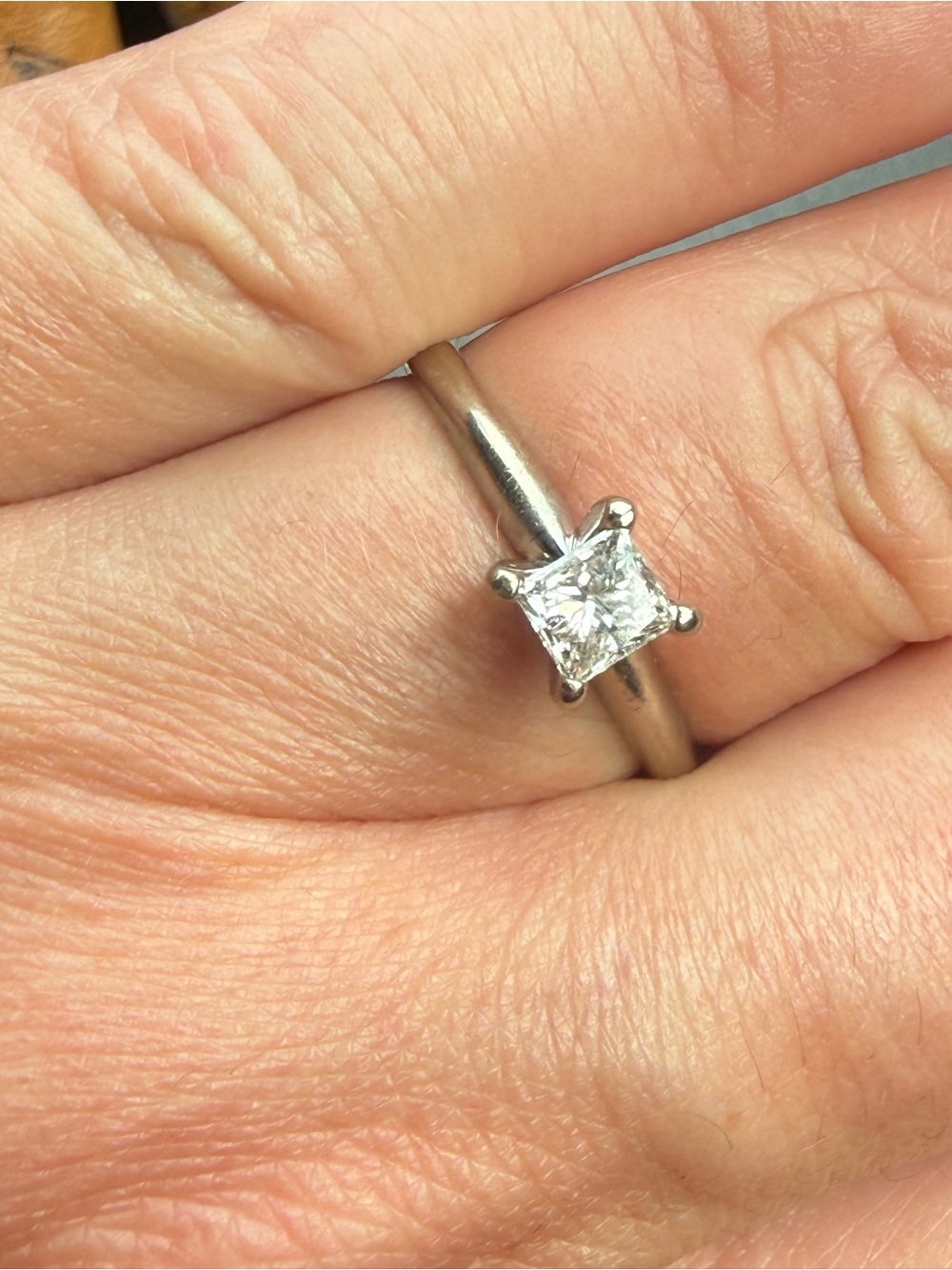 💍 Beautiful 14K WG Princess Cut Ring